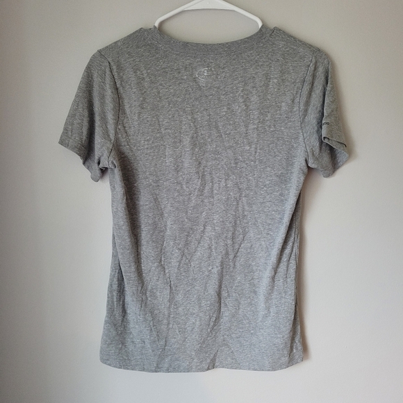 Under Armour 'Make History' V- Neck Tee - Picture 2 of 3